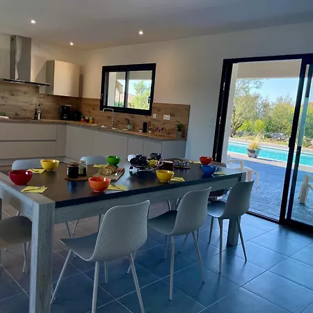 Villa Neuve Avec Piscine Privee Chauffee Et Sa Superbe Terrasse *