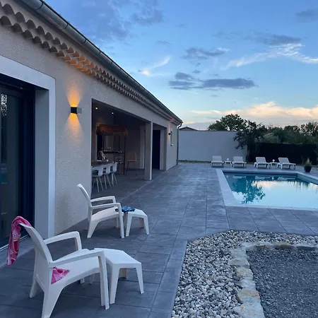 Neuve Avec Piscine Privee Chauffee Et Sa Superbe Terrasse Villa