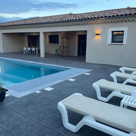 Neuve Avec Piscine Privee Chauffee Et Sa Superbe Terrasse