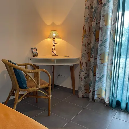 Neuve Avec Piscine Privee Chauffee Et Sa Superbe Terrasse Villa Joyeuse