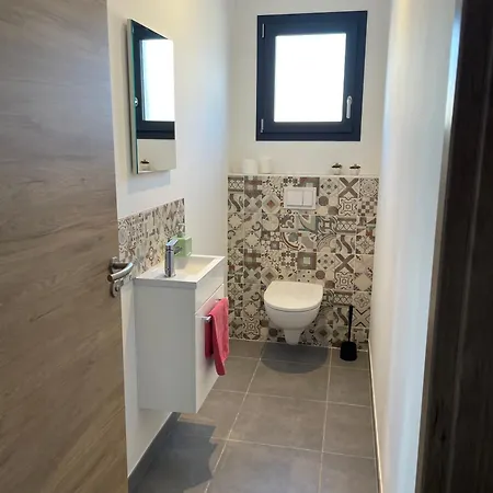 Neuve Avec Piscine Privee Chauffee Et Sa Superbe Terrasse *
