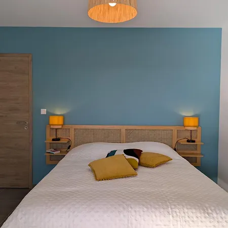 Neuve Avec Piscine Privee Chauffee Et Sa Superbe Terrasse Villa *