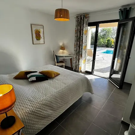 Neuve Avec Piscine Privee Chauffee Et Sa Superbe Terrasse Villa *