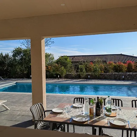 Villa Neuve Avec Piscine Privee Chauffee Et Sa Superbe Terrasse Joyeuse