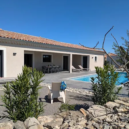 Neuve Avec Piscine Privee Chauffee Et Sa Superbe Terrasse Joyeuse